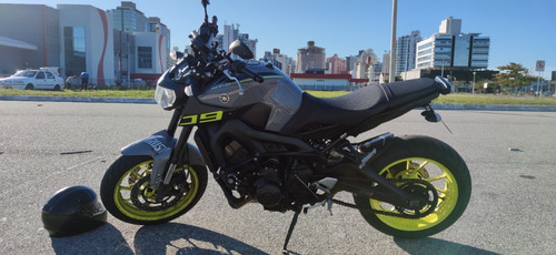 Imagem 3 de 10 de Yamaha Mt09