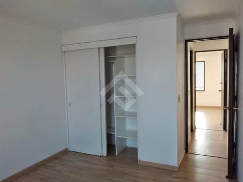 Departamento En Arriendo De 2d/ 1b/ 1est, En Ñuñoa.
