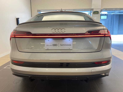 Audi E-tron Sportback Perfomace Black