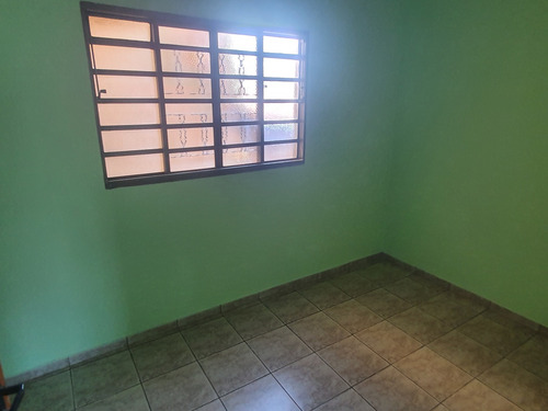 Casa De 3 Quartos Sendo 1 Suíte Na Vila Góis