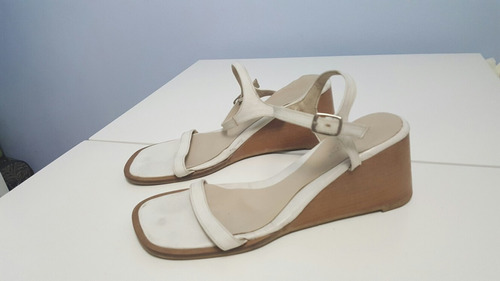 Sandalias De Cuero Venet