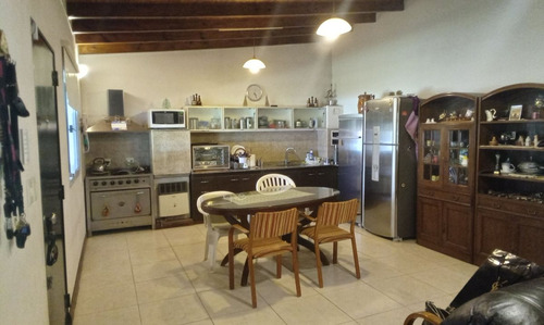 Venta Casa Tres Ambientes Pileta De Vicenzo Pilar