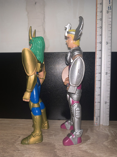 Hyoga Shun / Caballeros Del Zodiaco / Bootleg / Lote Figuras (Usado)