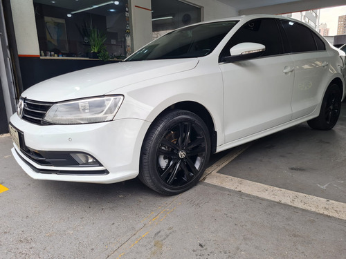 Volkswagen Jetta 2.0 Tsi Highline 4p