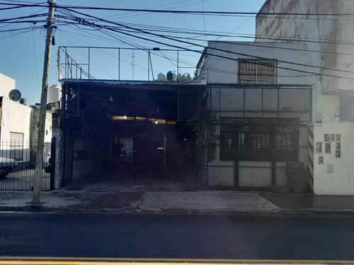 Lote Con Construccion En San Fernando Sobre Avenida