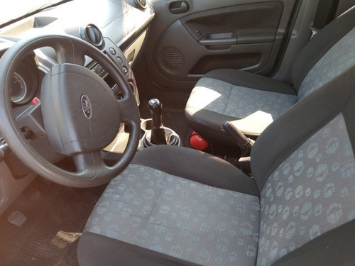 Imagem 8 de 12 de Fiesta 1.6 Mpi Hatch 8v Flex 4p Manual