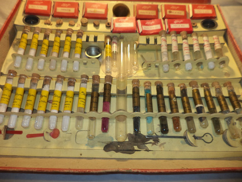 Antiguo (circa 1950) Juego De Química (Usado)