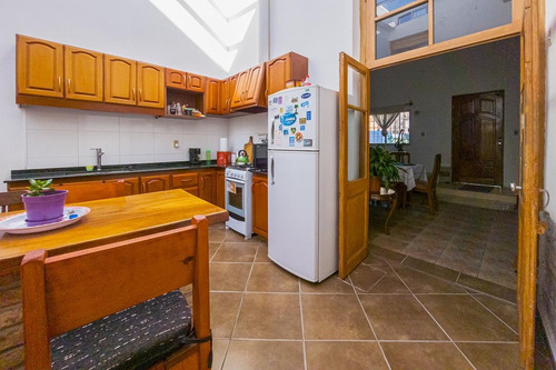 Imagen 9 de 23 de Oportunidad! Venta Casa En La Comercial - 3 Dormitorios - 2 Baños - Cómoda, Iluminada Y Segura!