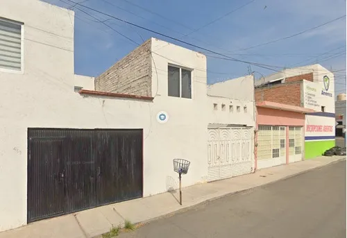 Casa En Venta José María Vertiz Candiles, Queretaro./ Recuperacion Bancaria Laab2
