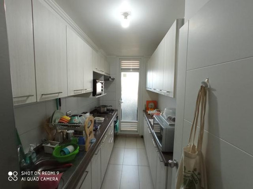 Departamento Av. Cuatro Poniete/glorias Navales