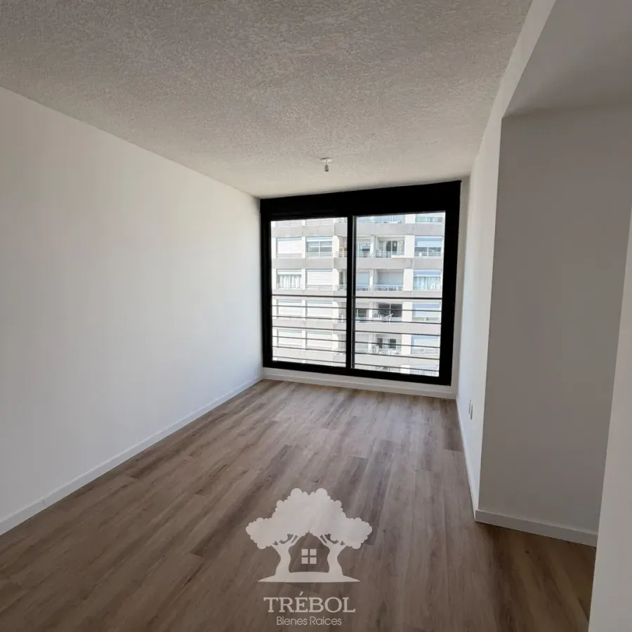 Alquiler Apartamento 2 Dormitorios Cordón Montevideo V · Foto 2