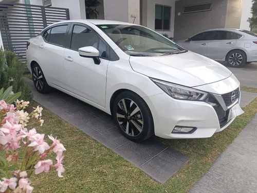 Nissan Versa Exclusive Cvt