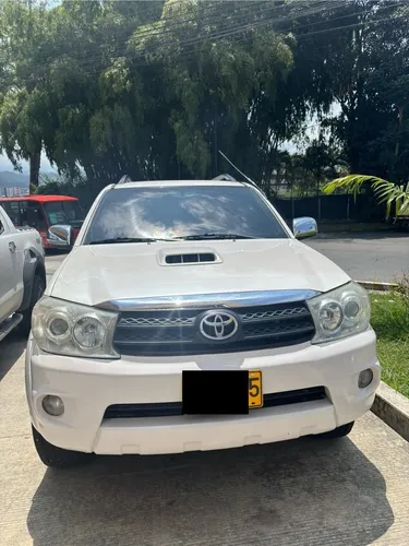 Toyota Fortuner 3.0 Sr5