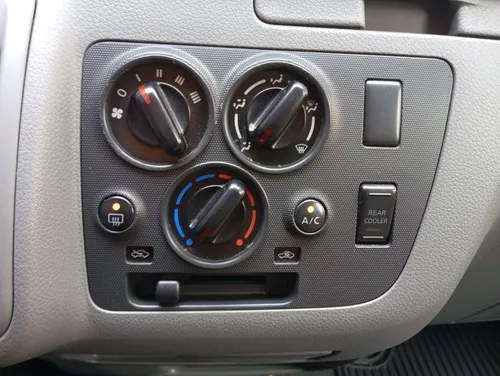 Nissan Urvan 2.5 15 Pas Amplia Aapack Seg Mt