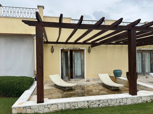 Apartamento Amueblado En Venta En Fishing Lodge De La Marina De Cap Cana, Punta Cana, 1 Habitación