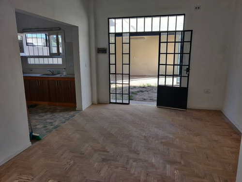 Imagen 3 de 15 de Casa Americana, Parque Johnston En Hurlingham