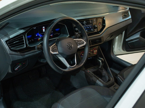 Volkswagen Nivus 1.0 200 TSI TOTAL FLEX COMFORTLINE AUTOMÁTICO