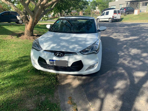 Hyundai Veloster 1.6 6at 130cv 2017