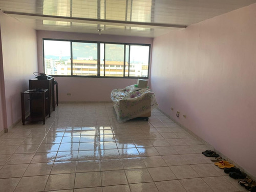 Vendo Apartamento De Oportunidad Excelente Para Inversión En