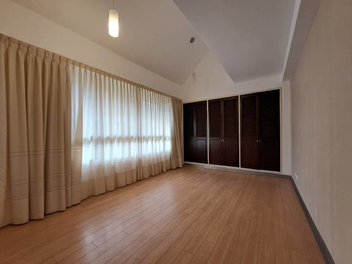Imagen 10 de 28 de Se Vende Casa 264m2 5h+s/5b/4p Colinas De Santa Monica 6191
