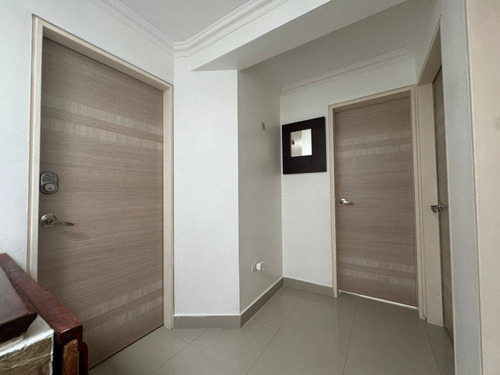 Se Vende Townhouse 168m2 Residencia Muralla Alta Urb. Los Mangos Cod 259787