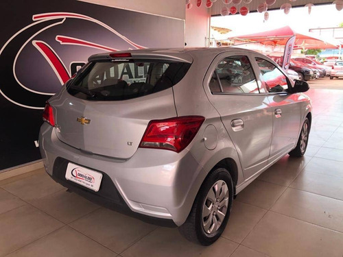 Chevrolet Onix 1.0 Mpfi Lt 8v Flex 4p Manual