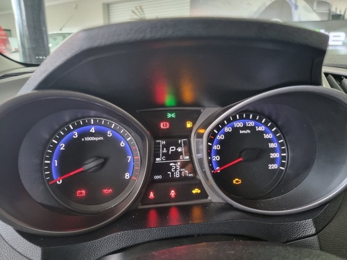 Imagem 10 de 14 de Hyundai Hb 20 Hatch 1.6 16v 4p Flex Comfort Plus Automático