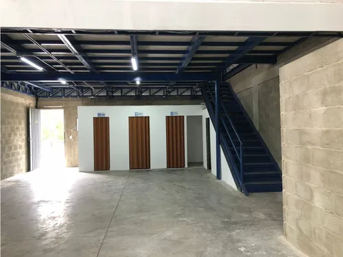 Bodegas 1 Y 4 En Venta Via Condina
