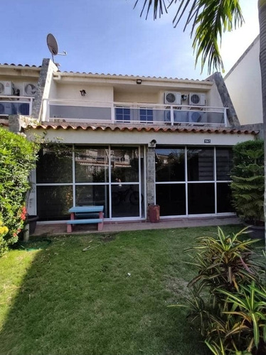 Imagen 3 de 13 de Townhouse Dúplex Urb.brisas De San Miguel