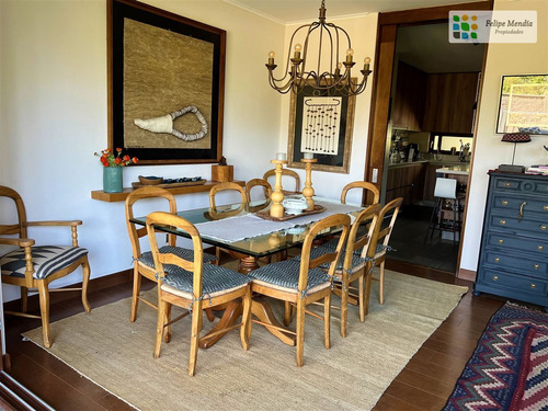 Triplex En Venta Con Jardín Y Piscina Excelente Conectividad