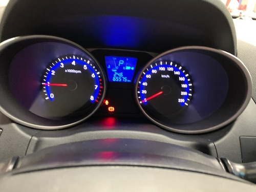 Imagem 12 de 15 de Hyundai Ix35 Branca 2017