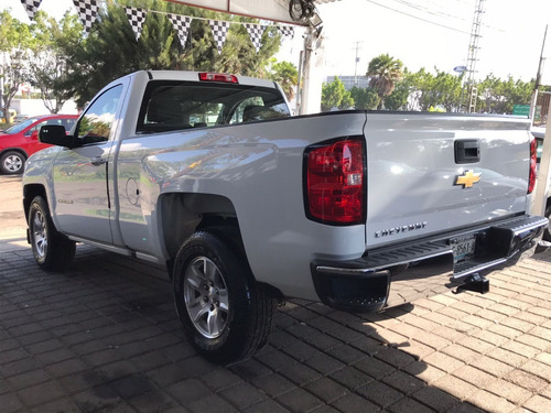Imagen 4 de 9 de Chevrolet Cheyenne Lt