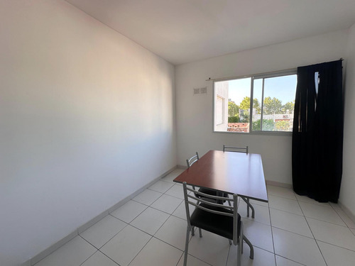Venta Departamento 1 Dormitorio En Luis Agote