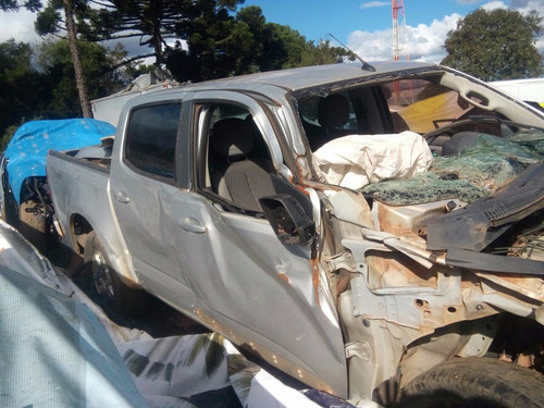 Imagem 3 de 5 de Sucata Chevrolet S10 2.8 4x4 2014 Para Retiradas De Peças