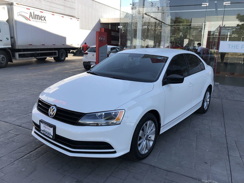 Imagen 5 de 15 de Volkswagen Jetta 4 Puertas