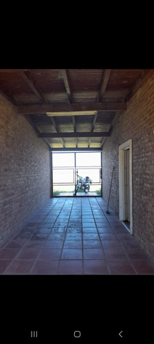 Casa De 4 Dormitorios Y 3 Baños Con Casa De Casero