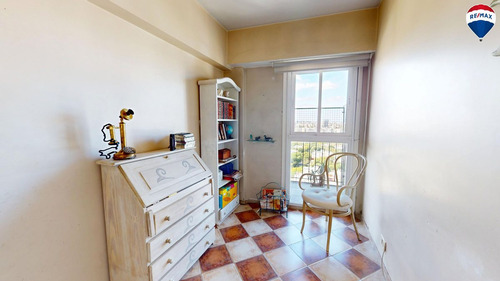 Venta 4 Amb Piso Alto Con Cochera En Colegiales