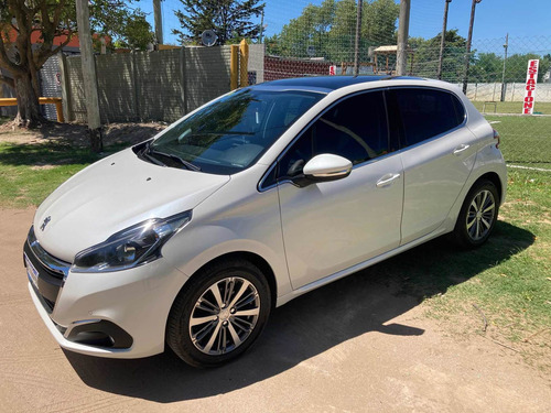 Peugeot 208 1.6 Feline 2018