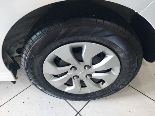 Chevrolet Onix 1.0 Joy 5p