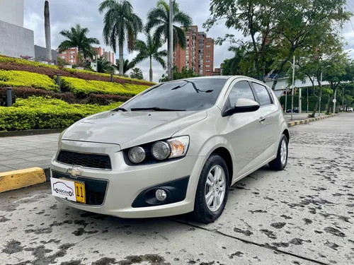 Chevrolet Sonic 1.6 Lt 5 p