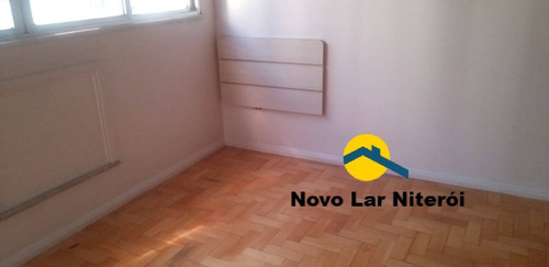 Imagem 10 de 15 de Excelente Apartamento Com Vista Parcial Mar. - 281