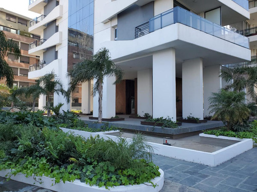 Departamento 1 Dormitorio En Alquiler, Rosario- Edificio Torre Arealis