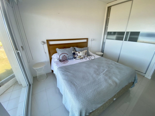 Imagen 11 de 22 de Venta Apartamento 2 Dormitorios Playa Mansa Punta Del Este - Punta Del Este Mansa