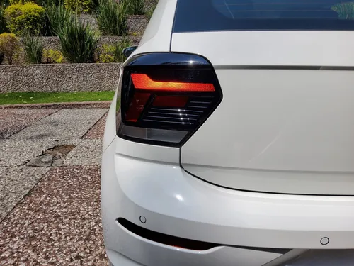 Volkswagen Polo 1.0 Confortline Tiptronic At