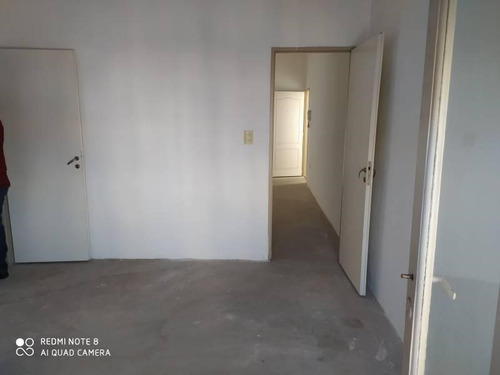 Departamento 4 Ambientes Al Frente C/amplia Terraza Y Sin Expensas - Lanús Oeste