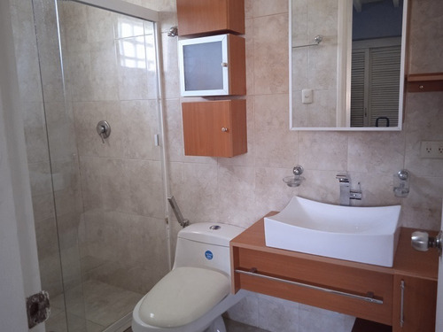 Imagen 8 de 13 de Espacioso Y Moderno Town House En Tierra Del Sol
