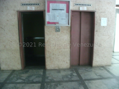 Imagen 16 de 30 de Rent-a-house Centro Occidente Ofrece Oficina En Venta En El Centro De Barquisimeto Lara 0-4-2-4-5-9-3-7-5-4-2
