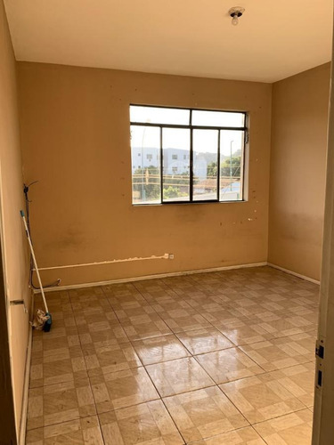 Apartamento Para Venda Em Volta Redonda, Aterrado, 2 Dormitórios, 1 Banheiro - 111_2-671691