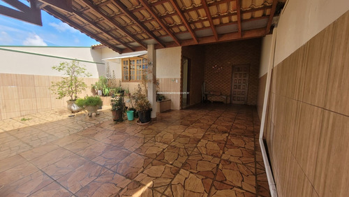 Imagem 2 de 14 de Excelente Casa Totalmente Térrea À Venda No Jardim Brasil Em Itupeva, Próximo Ao Centro, Com 2 Dorm., Sendo 1 Suíte, Ampla Cozinha E Garagem Coberta - Ca00645 - 71126040