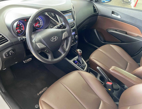 Imagem 6 de 15 de Hyundai Hb20x 1.6 16v Premium Flex 4p Automático